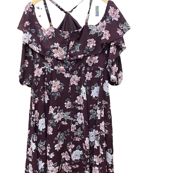 - Torrid Cold Shoulder Floral Dress - Picture 3 of 5